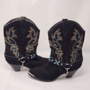 Womens  leather western  Dingo boots .